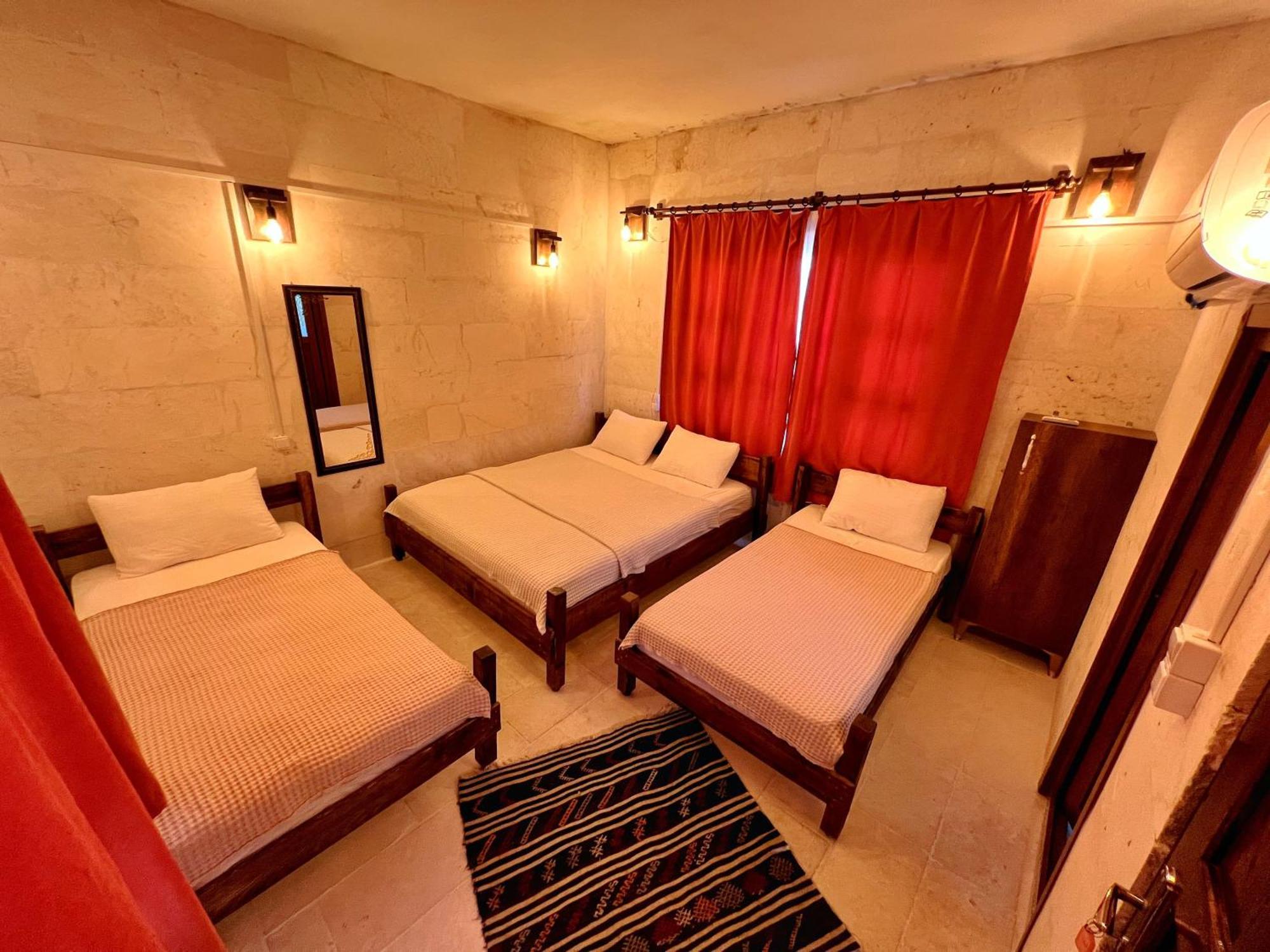 Taskiran Hotel 桑尼乌法 外观 照片