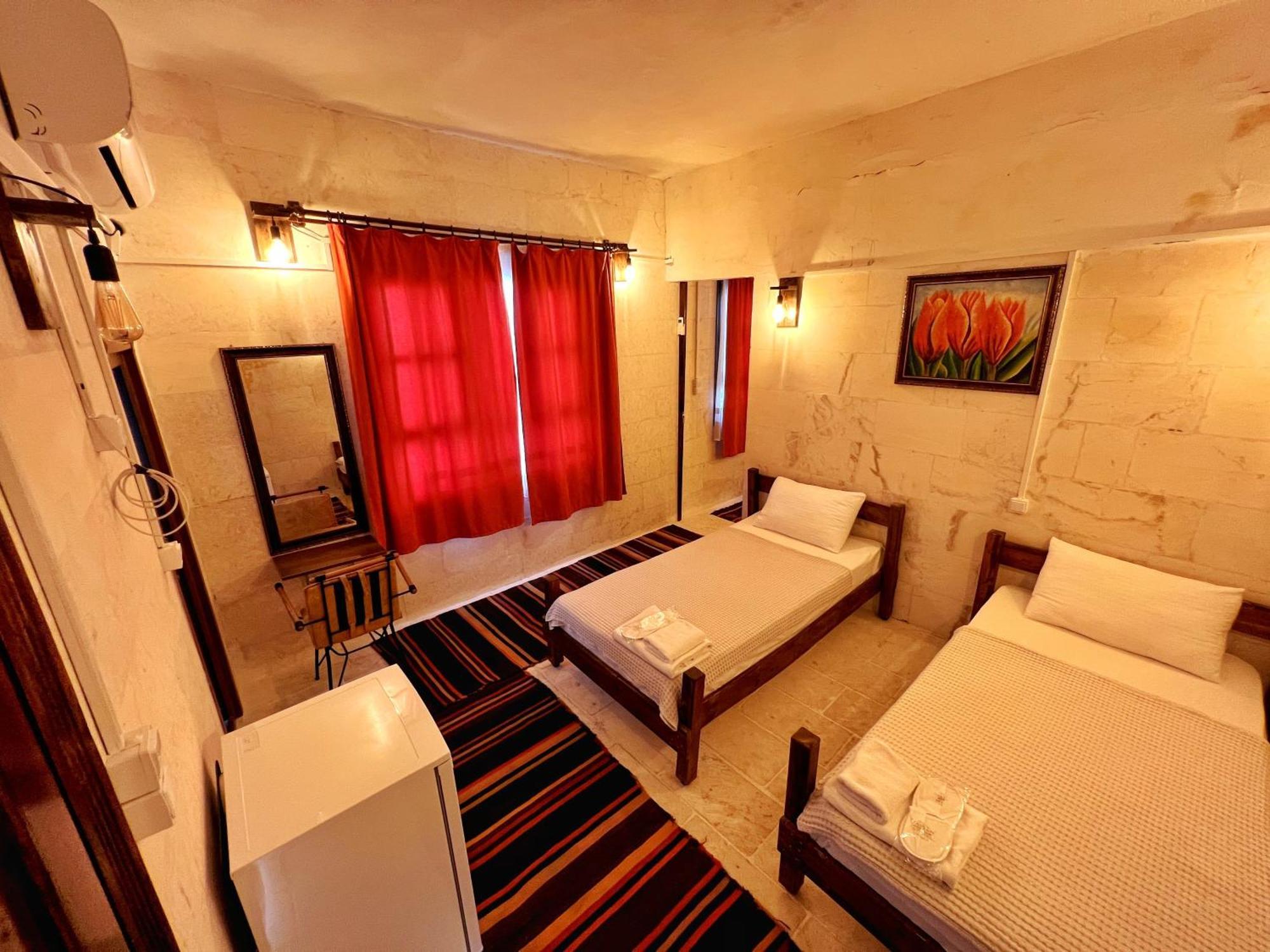Taskiran Hotel 桑尼乌法 外观 照片